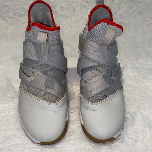 Nike LeBron James Nike Soldier 12 In Good Used Condition sz 9.5 - Picture 3 of 6